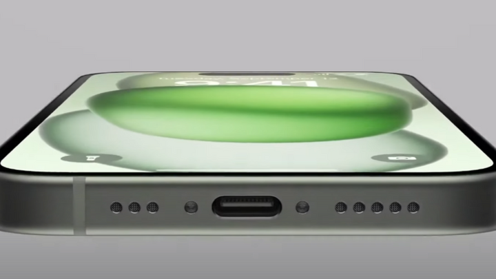 开元体育iPhone15发布：“改口”了、“钛轻”了、看远了、更“小芯”了(图1)